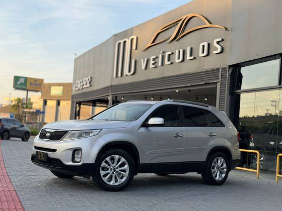 KIA SORENTO 2.4 S.263 4X2 16V GASOLINA 4P AUTOMÁTICO